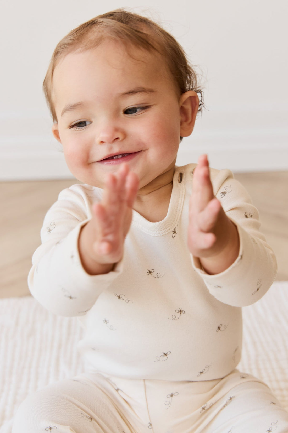 Organic Cotton Fernley Bodysuit - Bumblebees Childrens Bodysuit from Jamie Kay Australia