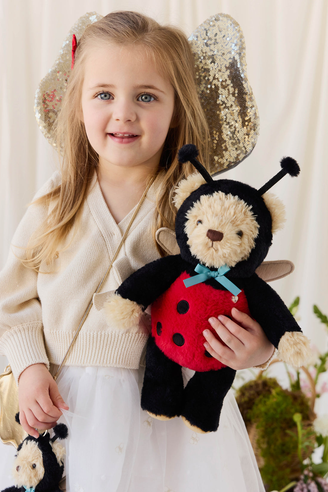 Snuggle Bunnies - Arthur the Bear - Lovebug Childrens Toys from Jamie Kay Australia