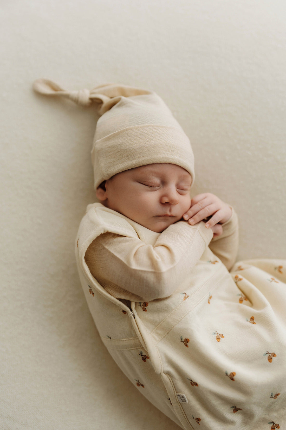 Merino Kids Go Go Bag All Seasons - Woodland Acorns White Childrens Sleeping Bag from Jamie Kay Australia