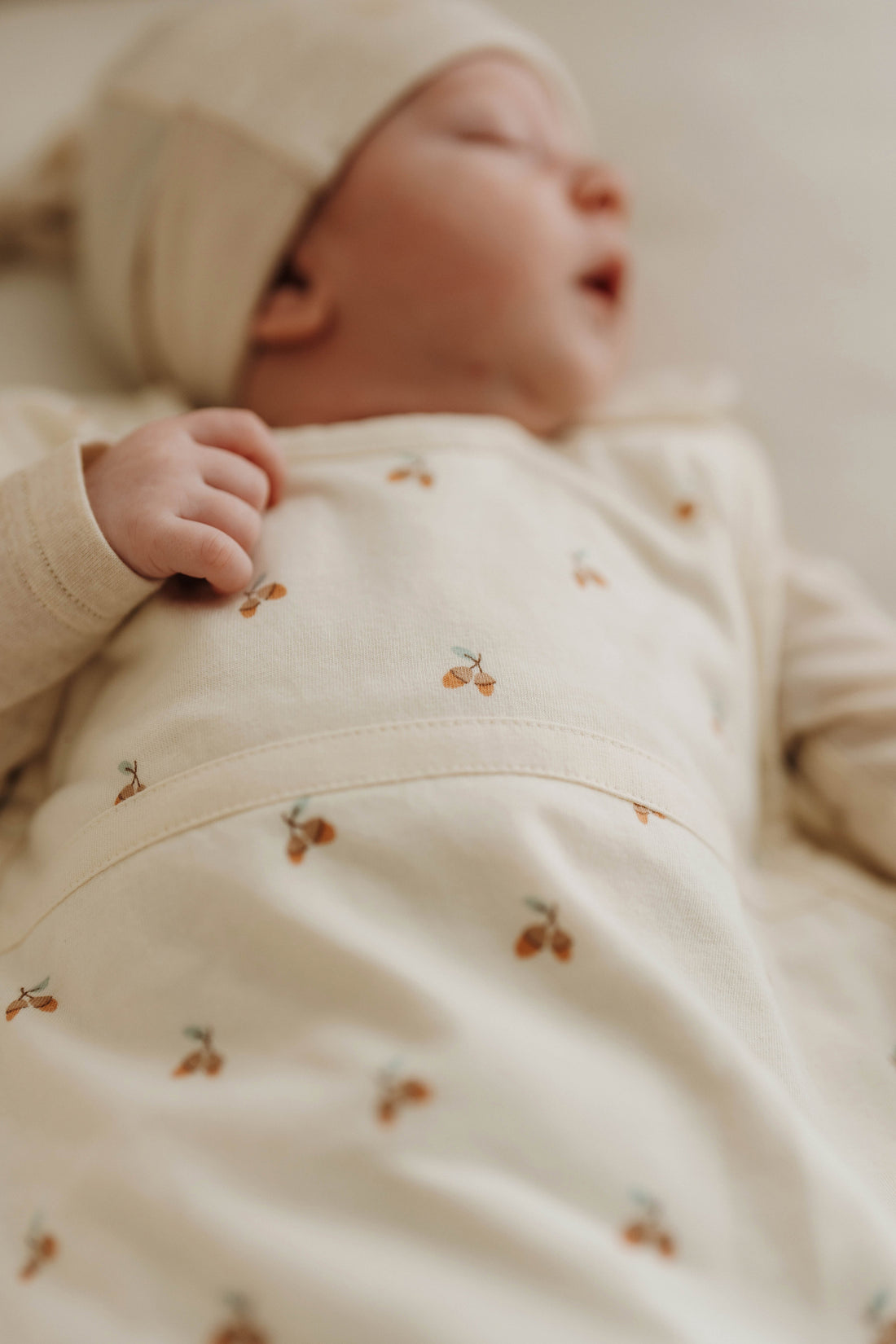 Merino Kids Go Go Bag All Seasons - Woodland Acorns White Childrens Sleeping Bag from Jamie Kay Australia